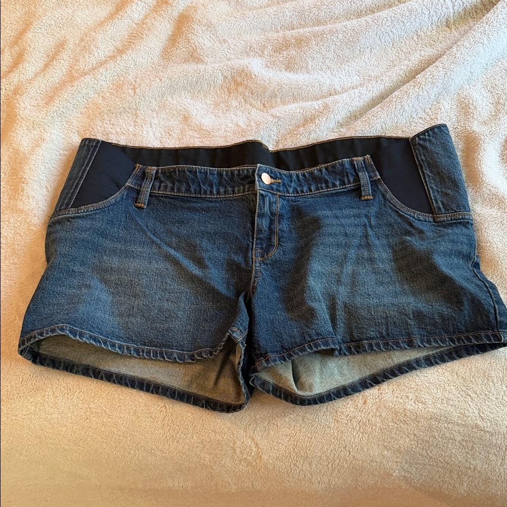 Isabel Maternity by Ingrid & Isabel Blue Jean Shorts